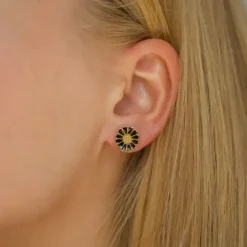 11 - 12 MM marguerit sorte ørestikker i forgyldt sølv - Marie