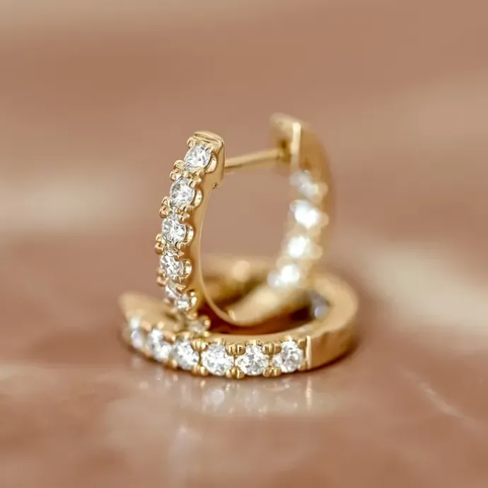 14 mm diamant creoler i 14 karat guld med diamant