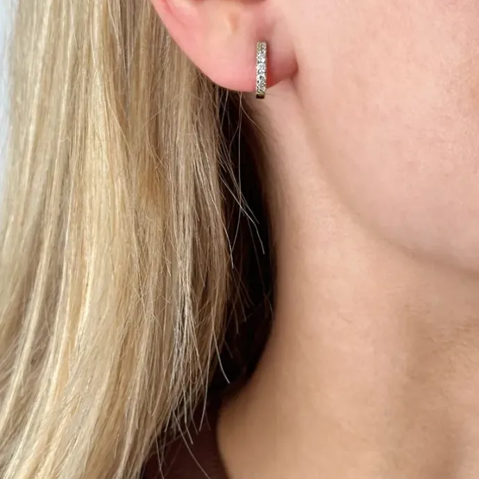 12 mm diamant creoler i 14 karat guld med diamant