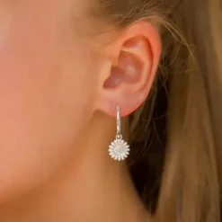 18 mm marguerit creoler i sølv - Matilda