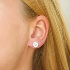 8,5 mm marguerit zirkon øreringe i sølv - Maggie