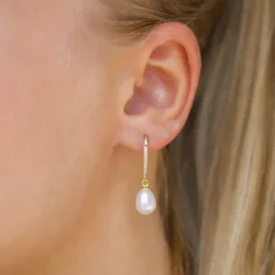 7,5-8 mm perle øreringe i forgyldt sølv