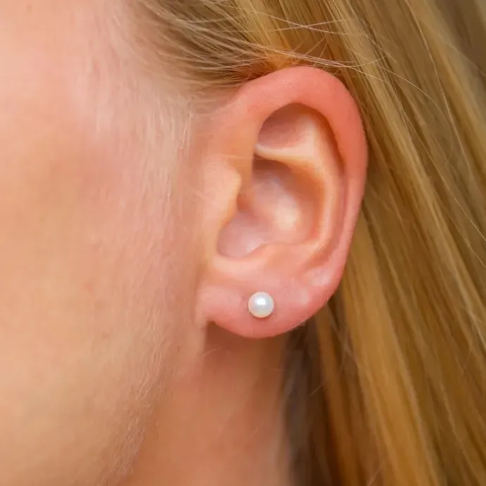 4,5-5 mm perle ørestikker i sølv