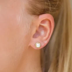 8 mm perleøreringe i 9 karat guld