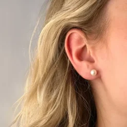 6,5 mm sølv hvid perleøreringe i 9 karat guld