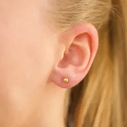 4 mm vandfaste ørestikker i forgyldt stål - OCEANA
