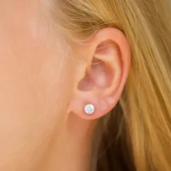 5 mm zirkon ørestikker i 9 karat guld med zirkon