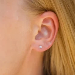 1/2 par 3 mm øreringe i 9 karat guld med zirkon