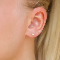 Hjerte helix piercing i 9 karat guld