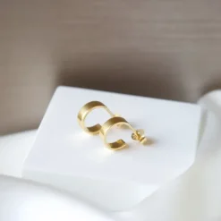 ID Fine IDH011GD chunky mini hoops i forgyldt sølv