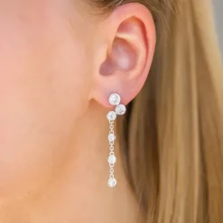 Lange zirkon øreringe i sølv - Bubbly Sparkle