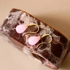 Øreringe i 9 karat guld med rosa krystal